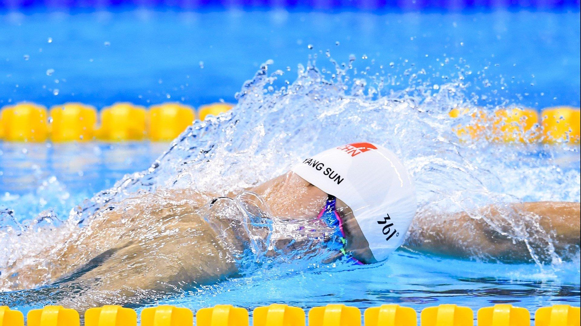 安布惊叹泰山六球狂胜国安,盛赞瓦科现象级发挥堪比传奇KK