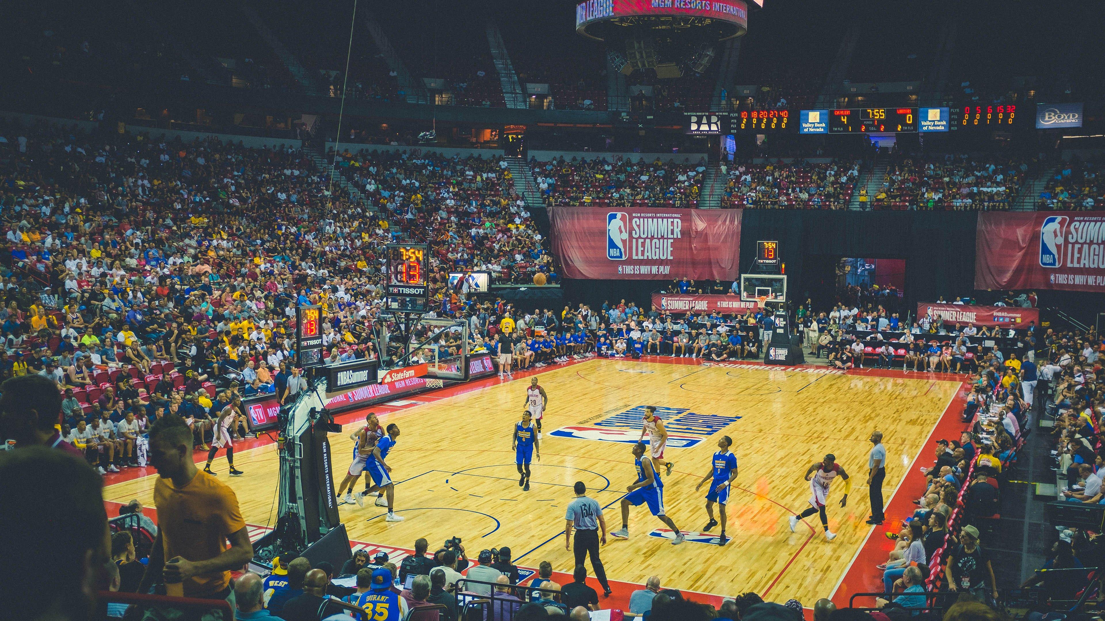 从失意者到胜利者,易建联这六年的魔幻漂流